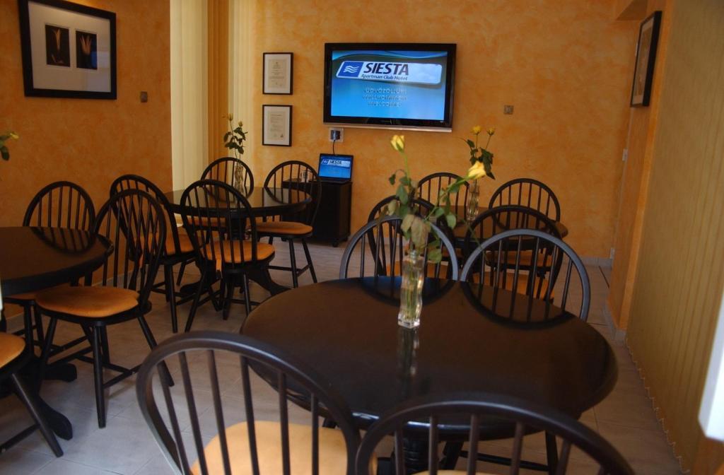 Siesta Club Apartman ฮอร์กานี ภายนอก รูปภาพ